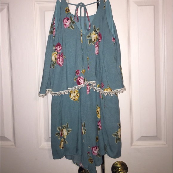 Boutique romper - Picture 2 of 2